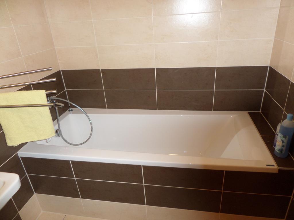 Apartman Vrchlabi - Centrum מראה חיצוני תמונה